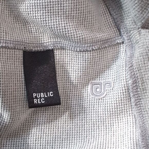 Public Rec Gray Waffle Thermal Knit Long Sleeve Hooded Shirt Sz X… - Picture 5 of 10